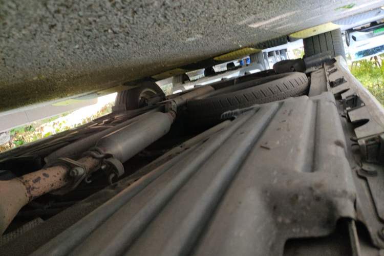 Used Toyota SIENNA 2015 3.5L Two-Wheel Drive LE Chassis Front Right