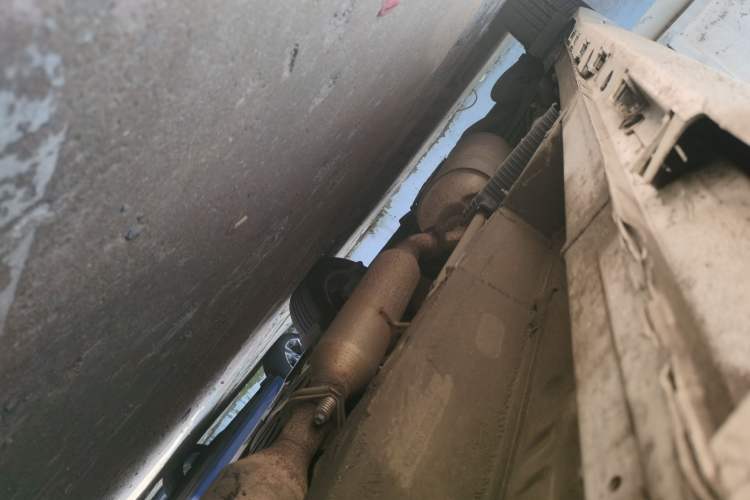 Used Toyota SIENNA  Chassis Front Right