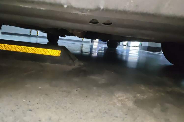 Used Toyota SIENNA  Chassis Front