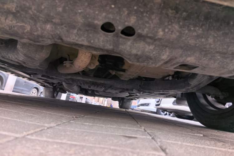 Used Toyota SIENNA 2015 3.5L Four-Wheel Drive L Chassis Front