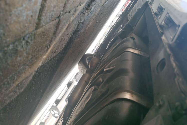 Used Toyota SIENNA  Chassis Rear Left