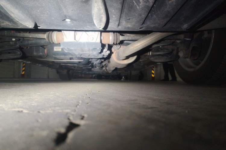 Used Toyota SIENNA 2015 3.5L Four-Wheel Drive L Chassis Rear