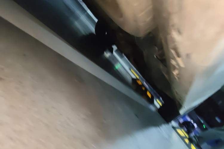 Used Toyota SIENNA  Chassis Rear Right