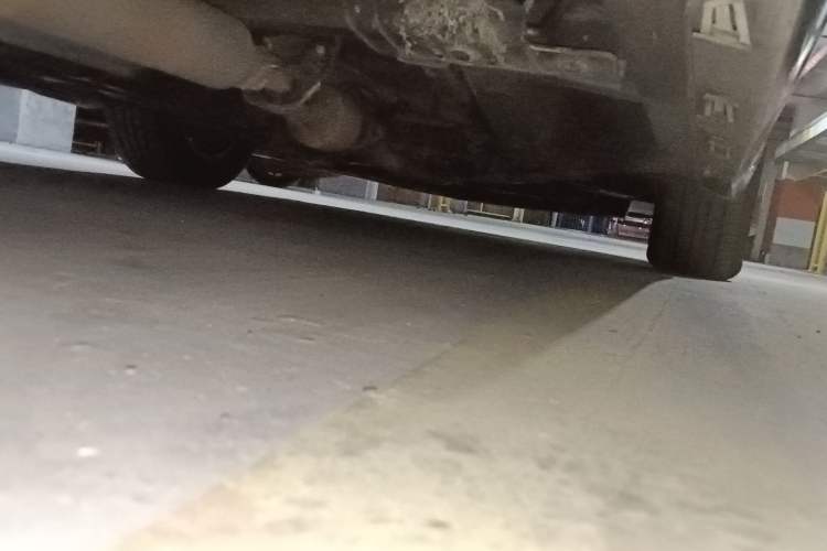 Used Toyota SIENNA 2015 3.5L Two-Wheel Drive LE Chassis Rear Right