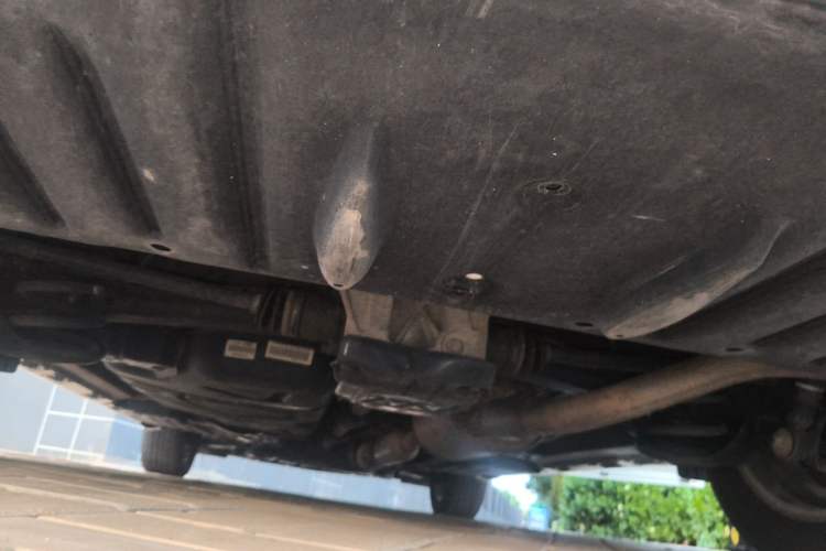 Used Toyota SIENNA  Chassis Rear