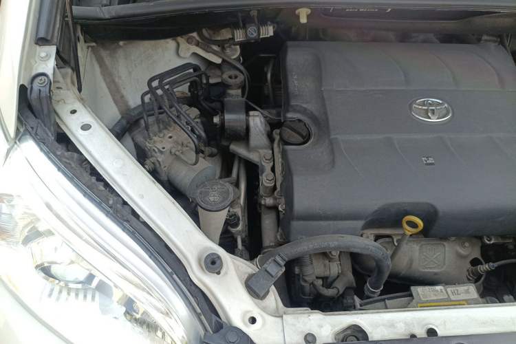 Used Toyota SIENNA 2015 3.5L Automatic 7-Seater Parallel Import Engine Bay Right