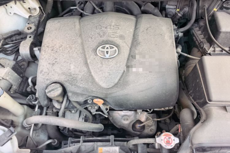 Used Toyota SIENNA 2015 3.5L Four-Wheel Drive L Engine Bay