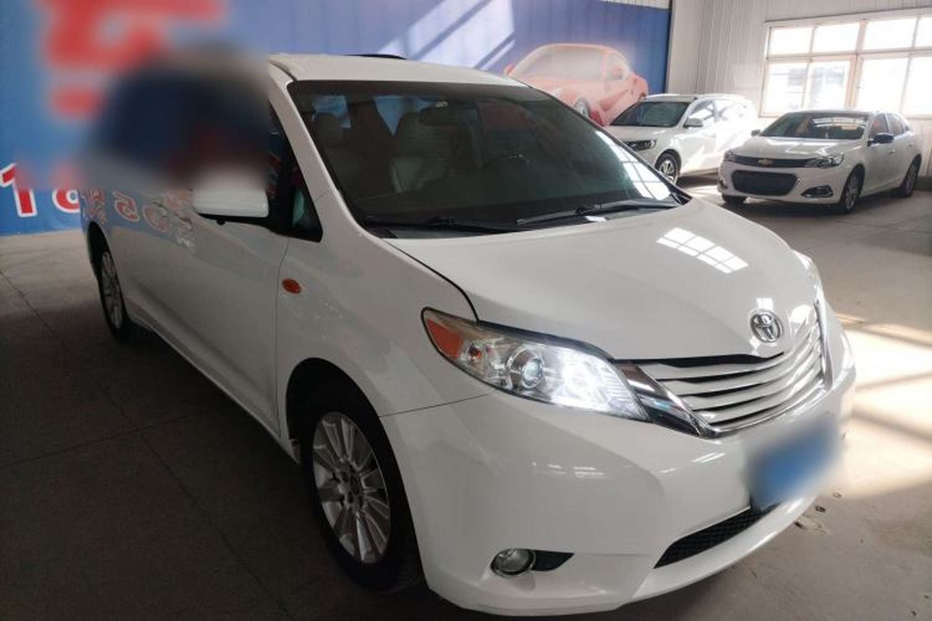 Used Toyota SIENNA 2015 3.5L Four-Wheel Drive L Exterior 1