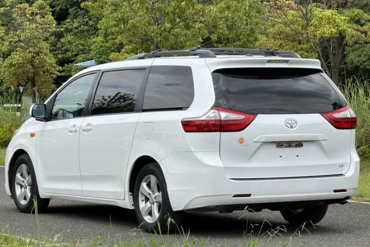 Used Toyota SIENNA 2015 3.5L Two-Wheel Drive L Exterior 3