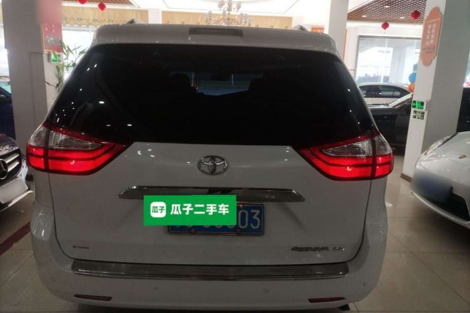 Used Toyota SIENNA 2015 3.5L Two-Wheel Drive L Exterior 4