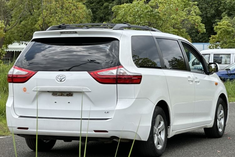 Used Toyota SIENNA 2015 3.5L Two-Wheel Drive L Exterior 5