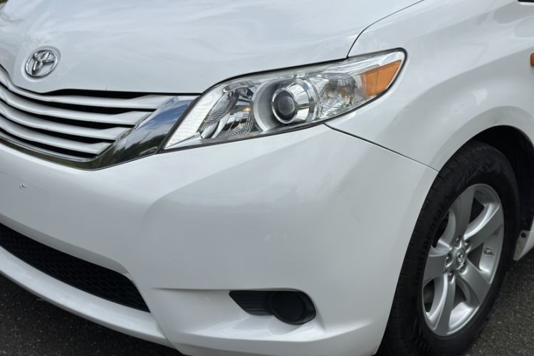 Used Toyota SIENNA 2015 3.5L Two-Wheel Drive L Exterior 6