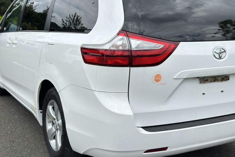 Used Toyota SIENNA 2015 3.5L Two-Wheel Drive L Exterior 7