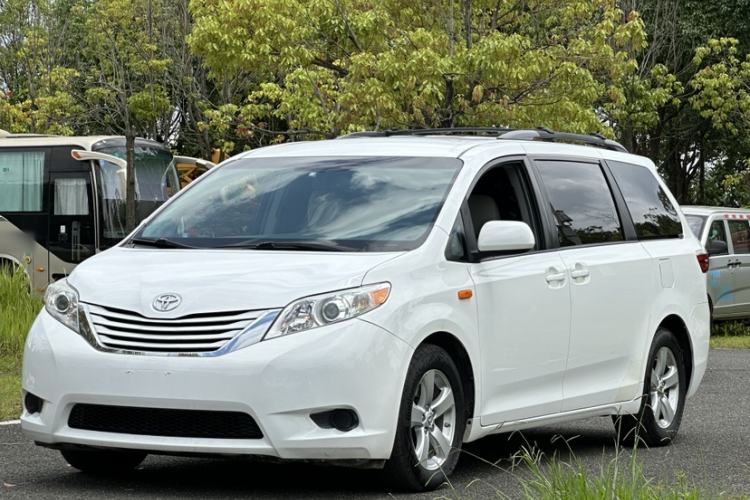 Used Toyota SIENNA 2015 3.5L Two-Wheel Drive L Exterior 8