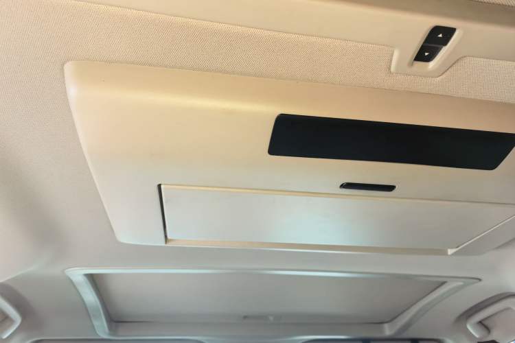 Used Toyota SIENNA 2015 3.5L Four-Wheel Drive L Headliner