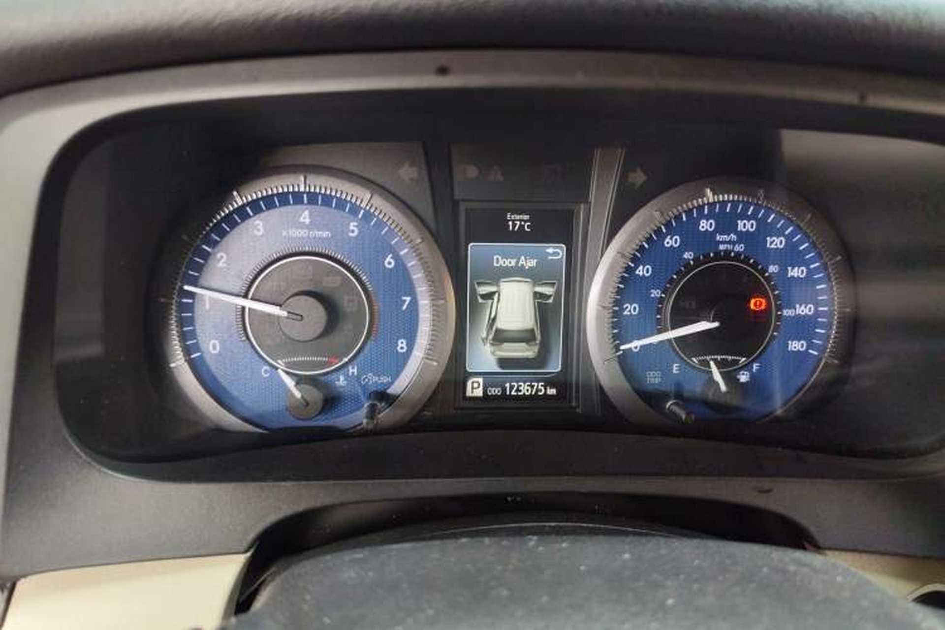 Used Toyota SIENNA 2015 3.5L 4WD LE Gasoline U.S. Specification Instrument Cluster
