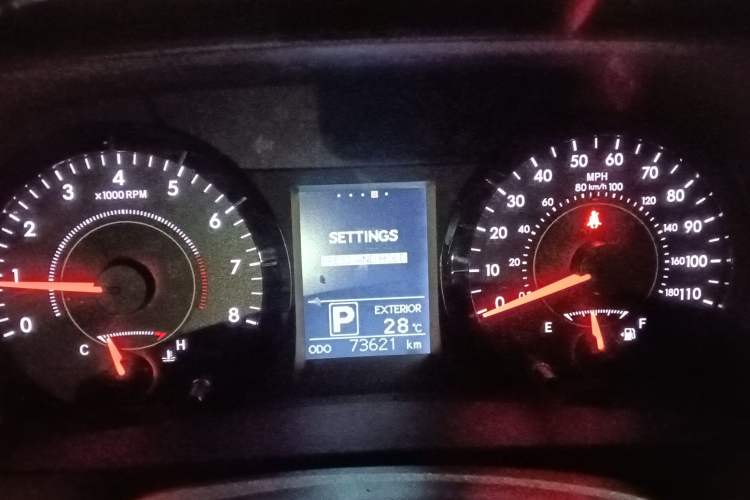 Used Toyota SIENNA 2015 3.5L Two-Wheel Drive LE Instrument Cluster