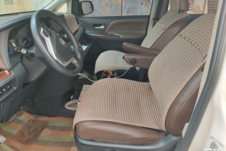 Used Toyota SIENNA  Left Front Seat