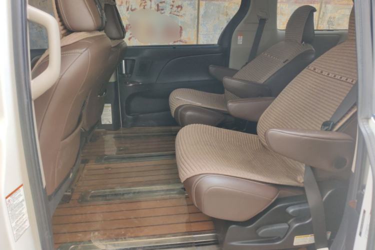 Used Toyota SIENNA  Left Rear Seat