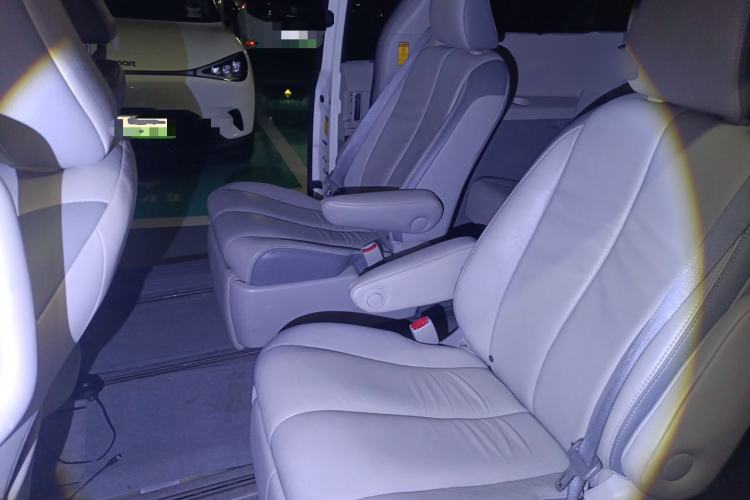 Used Toyota SIENNA  Left Rear Seat