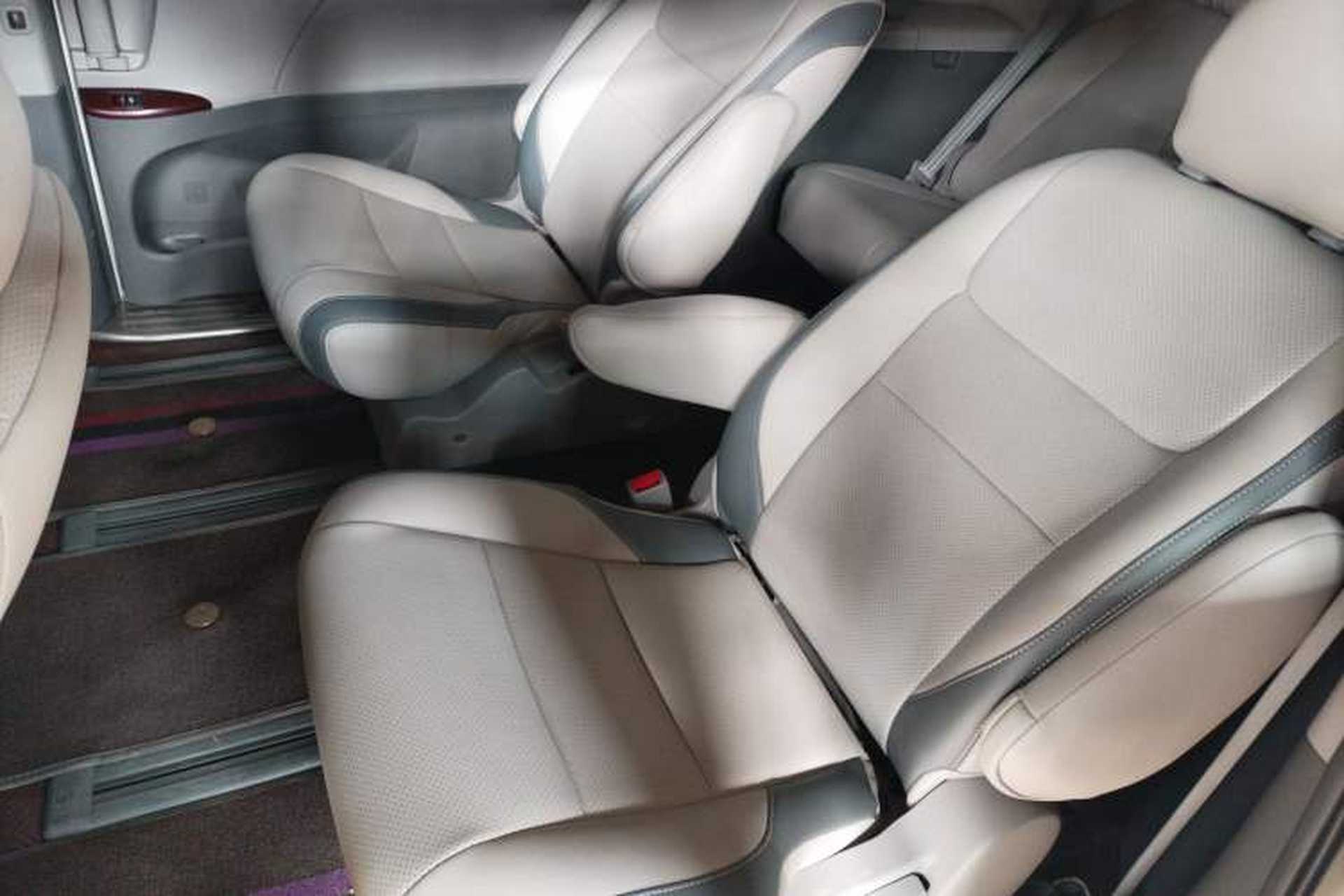 Used Toyota SIENNA 2015 3.5L Four-Wheel Drive L Left Rear Seat