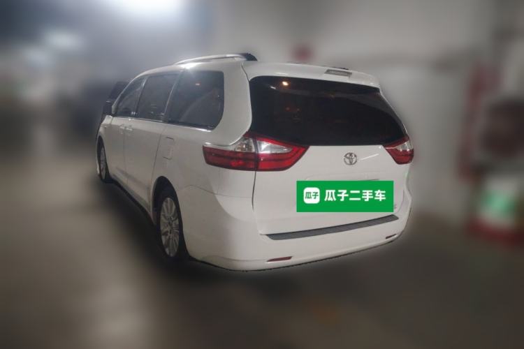 Used Toyota SIENNA 2015 3.5L Four-Wheel Drive L Rear Left 45 Deg