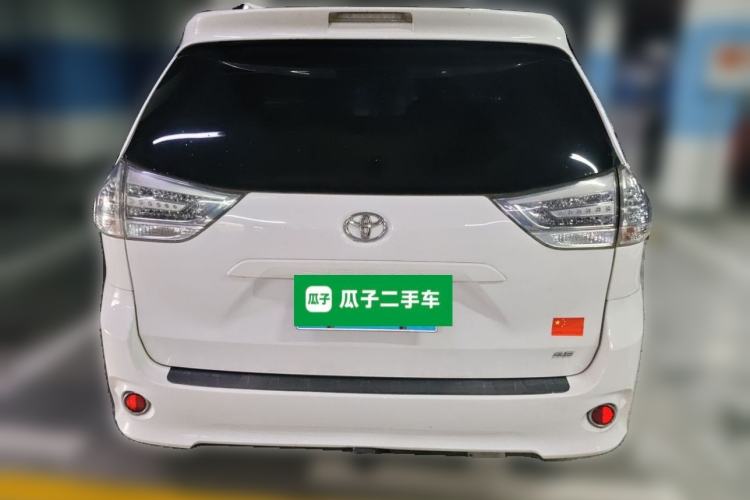 Used Toyota SIENNA  Rear