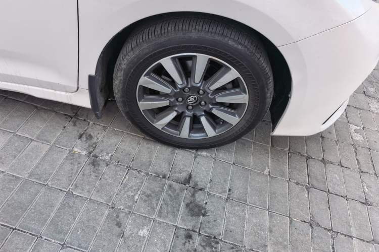 Used Toyota SIENNA 2015 3.5L Four-Wheel Drive L Right Front Wheel Hub