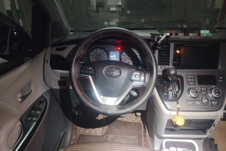 Used Toyota SIENNA 2015 3.5L Four-Wheel Drive L Steering Wheel