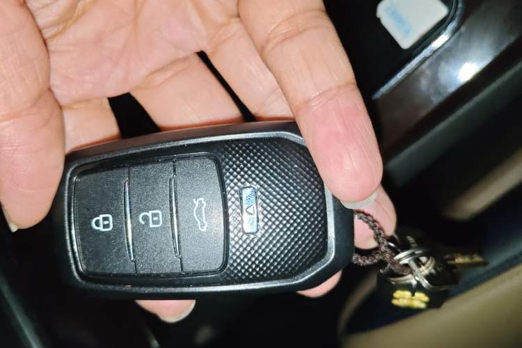 Used Toyota SIENNA  Vehicle Key