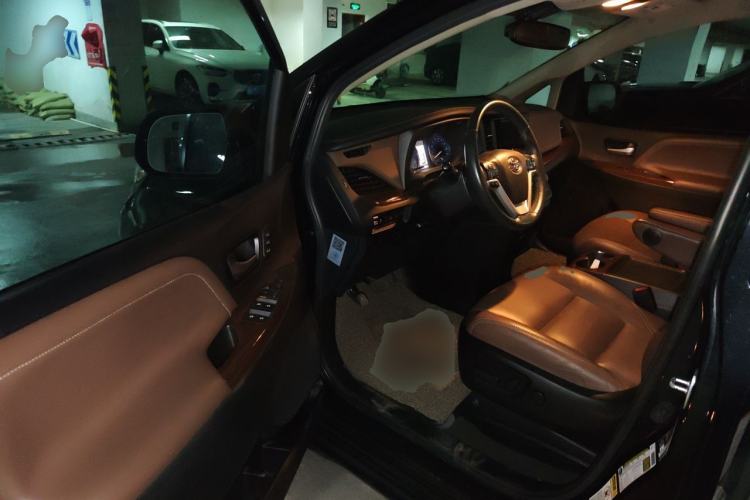 Used Toyota SIENNA  Driver Seat