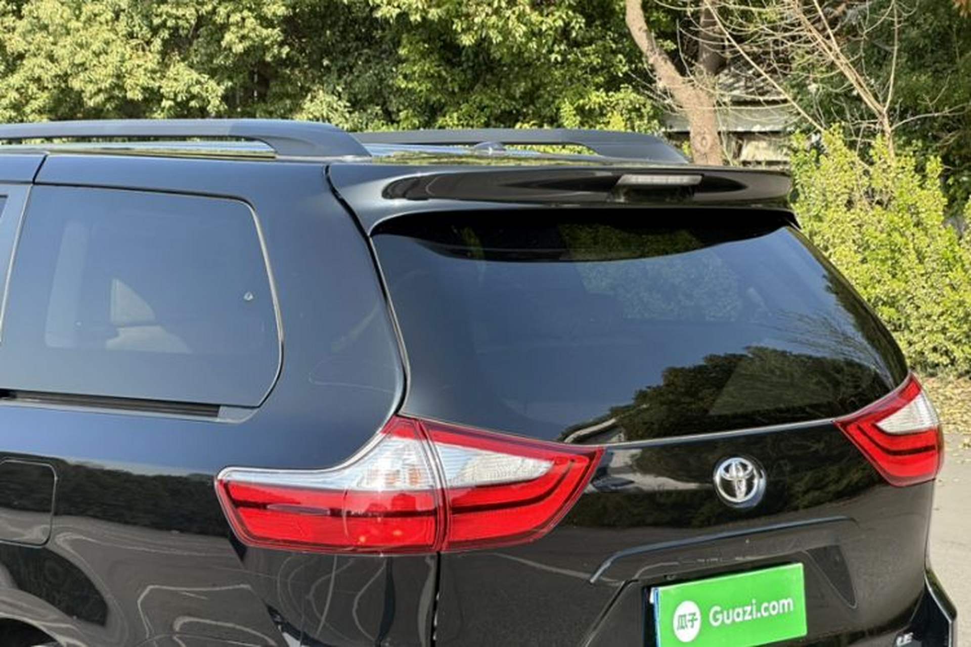 Used Toyota SIENNA 2016 3.5L Two-Wheel Drive 7-Seater Parallel Import Exterior 10