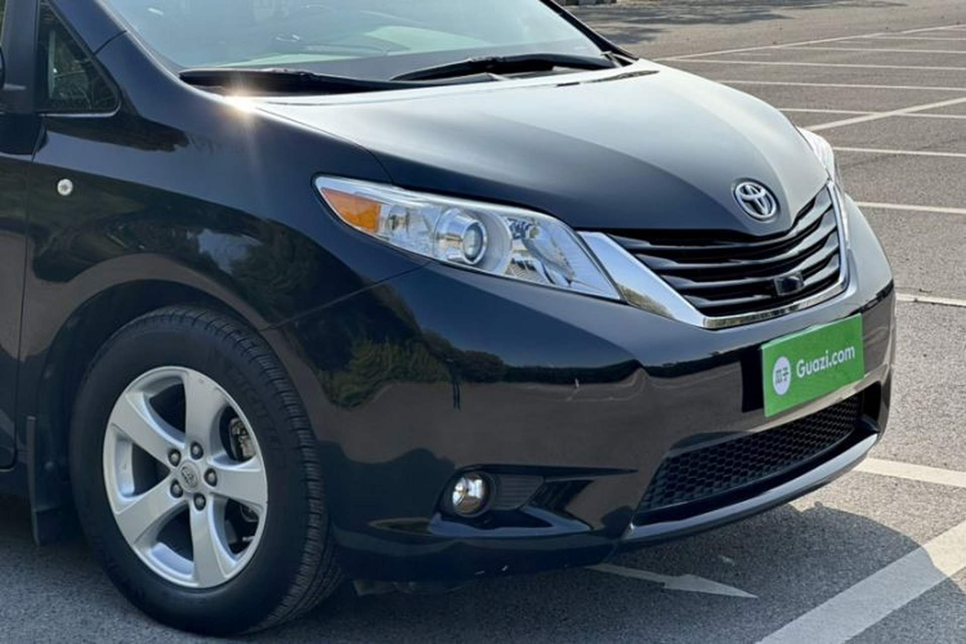 Used Toyota SIENNA 2016 3.5L Two-Wheel Drive 7-Seater Parallel Import Exterior 11