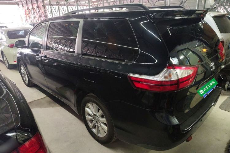 Used Toyota SIENNA 2016 3.5L Two-Wheel Drive 7-Seater Parallel Import Exterior 3