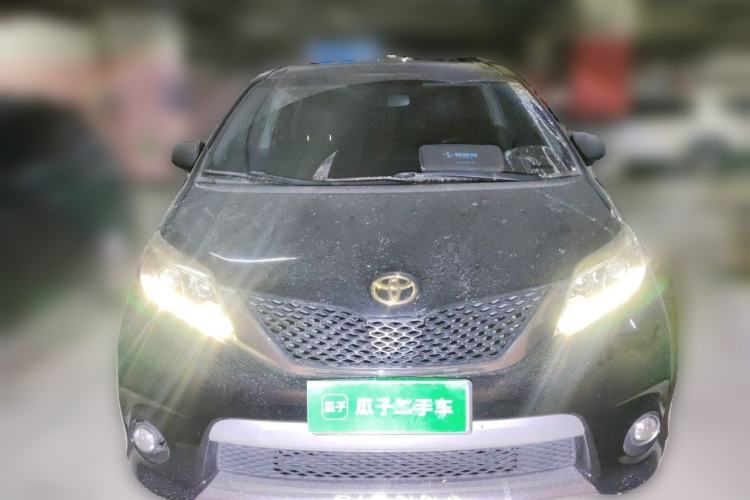 Used Toyota SIENNA 2016 3.5L Two-Wheel Drive 7-Seater Parallel Import Front