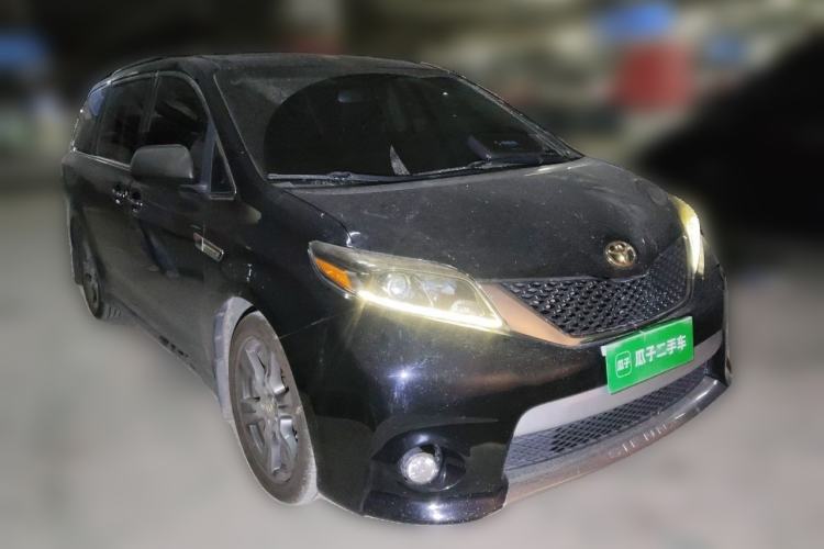 Used Toyota SIENNA 2016 3.5L Two-Wheel Drive 7-Seater Parallel Import Front Right 45 Deg