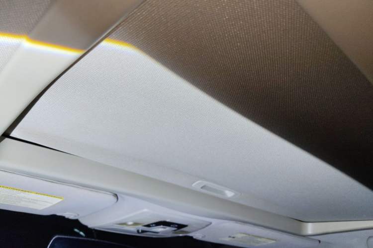 Used Toyota SIENNA 2016 3.5L Two-Wheel Drive 7-Seater Parallel Import Headliner