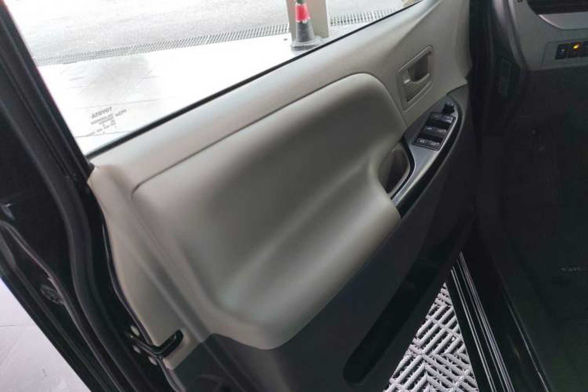 Used Toyota SIENNA 2016 3.5L Two-Wheel Drive 7-Seater Parallel Import Left Front Door Interior