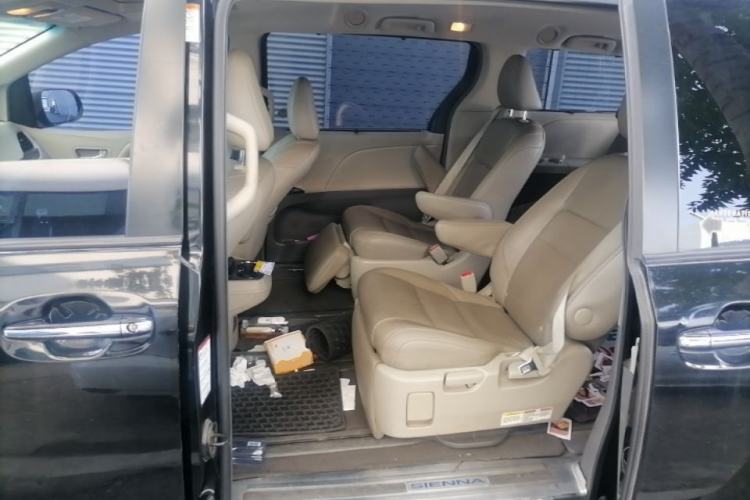 Used Toyota SIENNA  Left Rear Seat