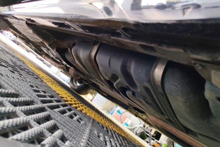 Used Toyota SIENNA 2016 3.5L Two-Wheel Drive 7-Seater Parallel Import Left Side Sill