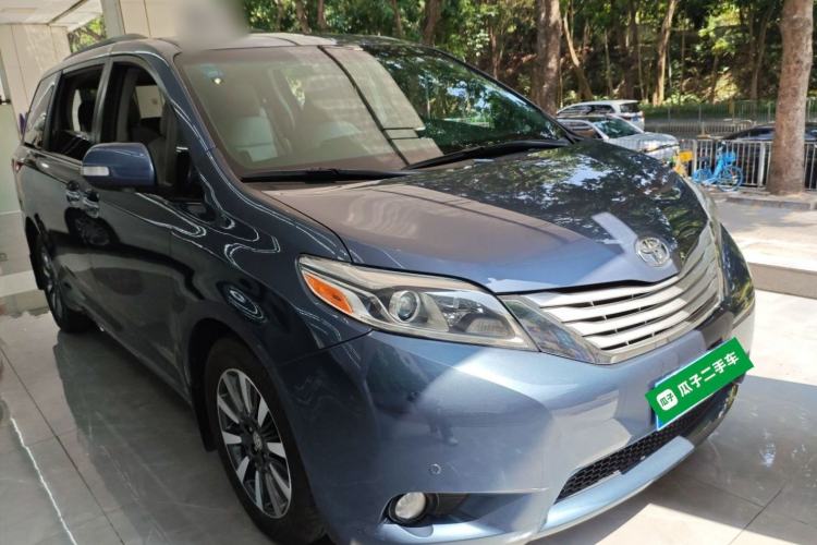 Used Toyota SIENNA 2016 3.5L Two-Wheel Drive 7-Seater Parallel Import Front Right 45 Deg