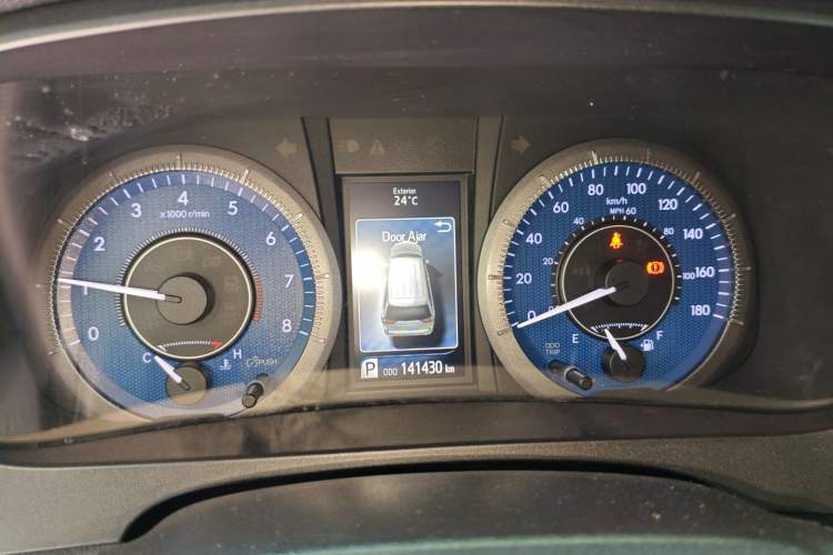 Used Toyota SIENNA 2016 3.5L Two-Wheel Drive 7-Seater Parallel Import Instrument Cluster