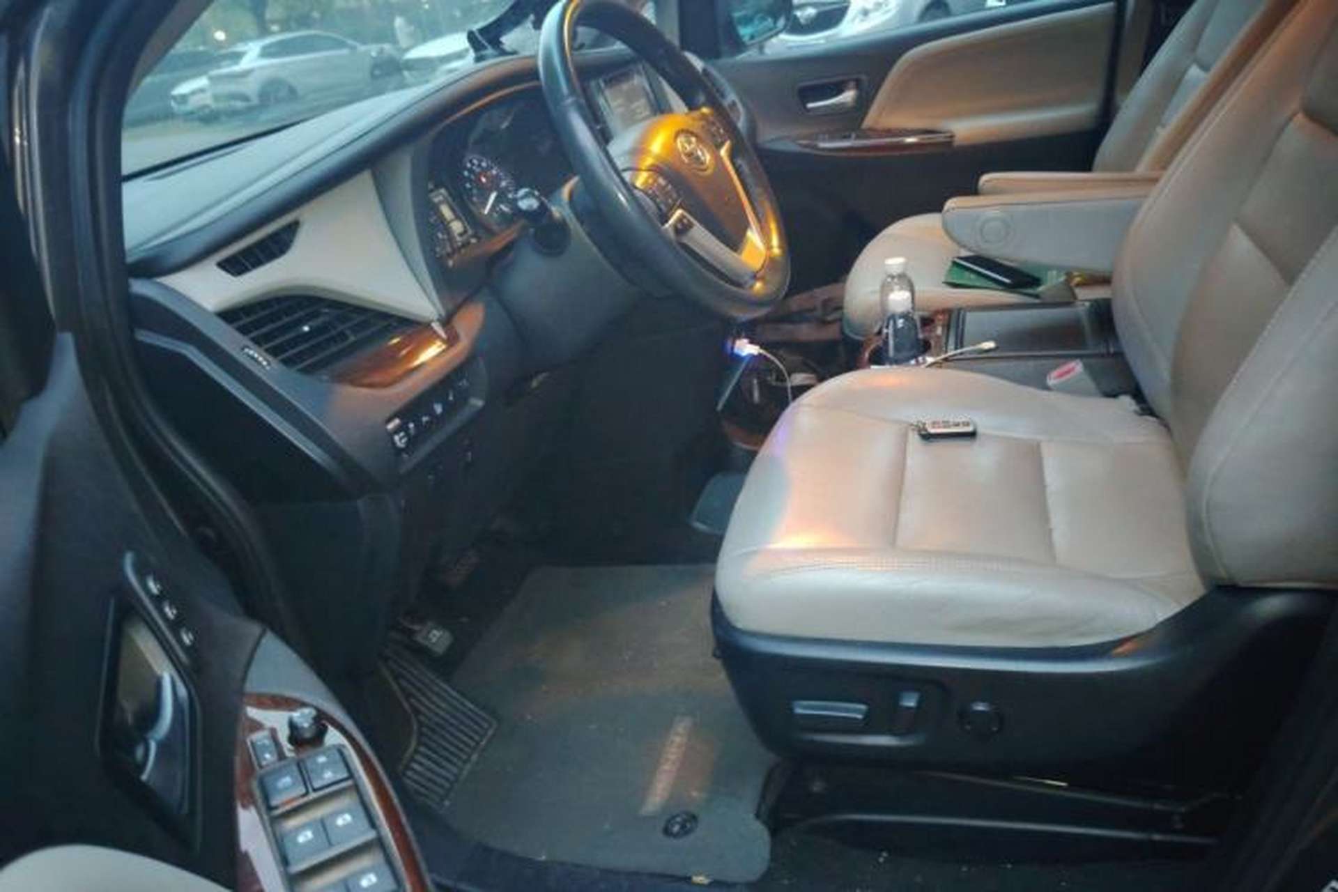 Used Toyota SIENNA  Driver Seat