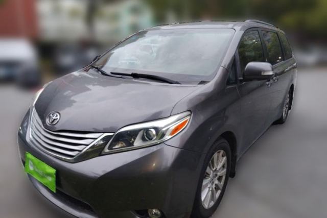 Used Toyota SIENNA 