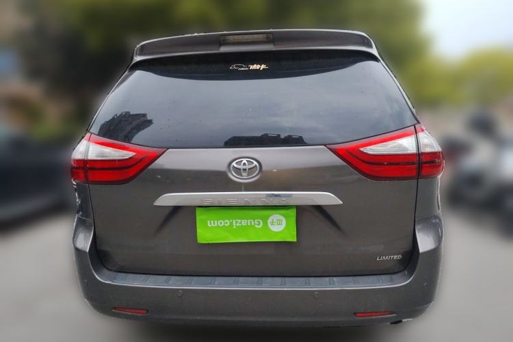 Used Toyota SIENNA  Rear