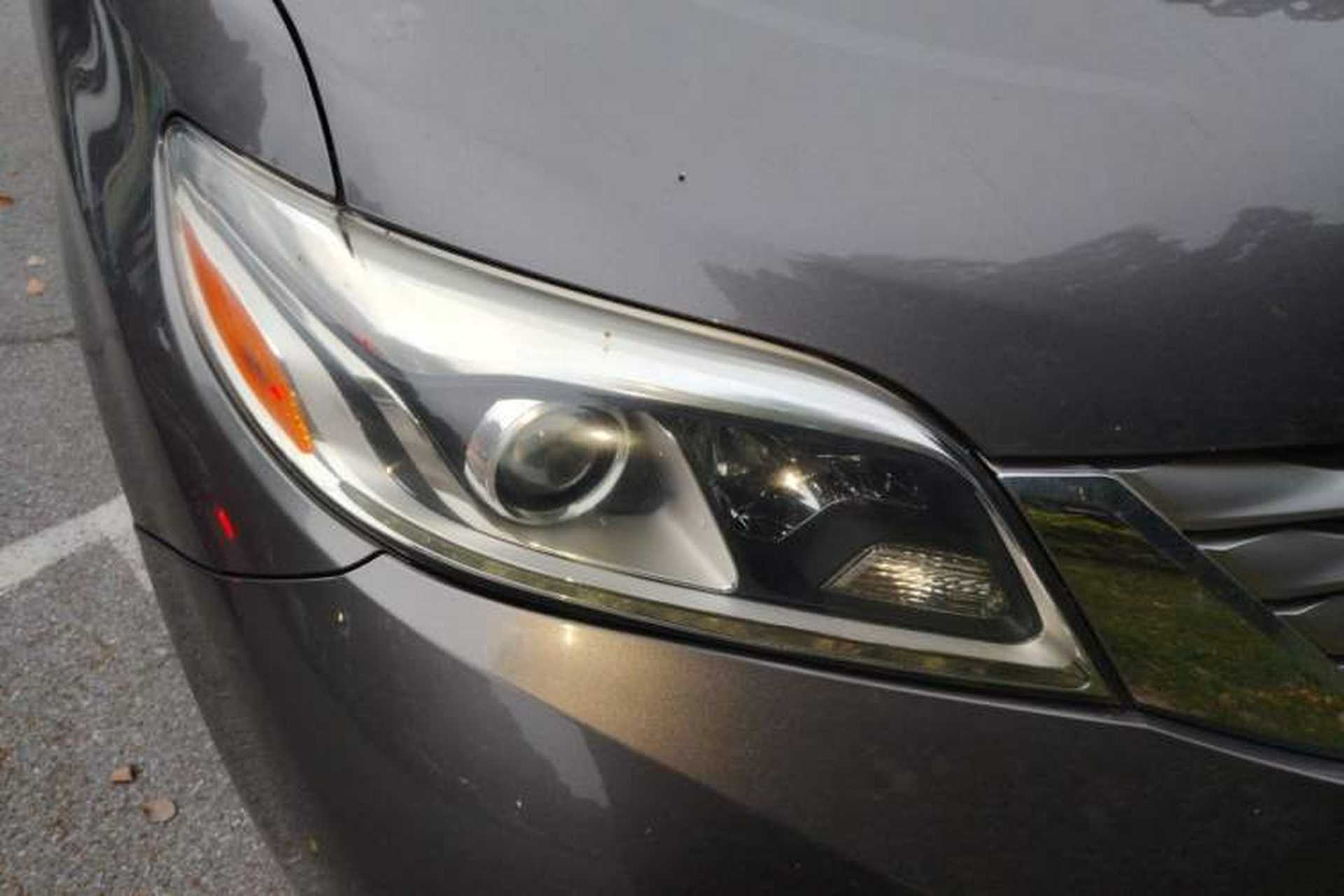 Used Toyota SIENNA  Right Front Headlight