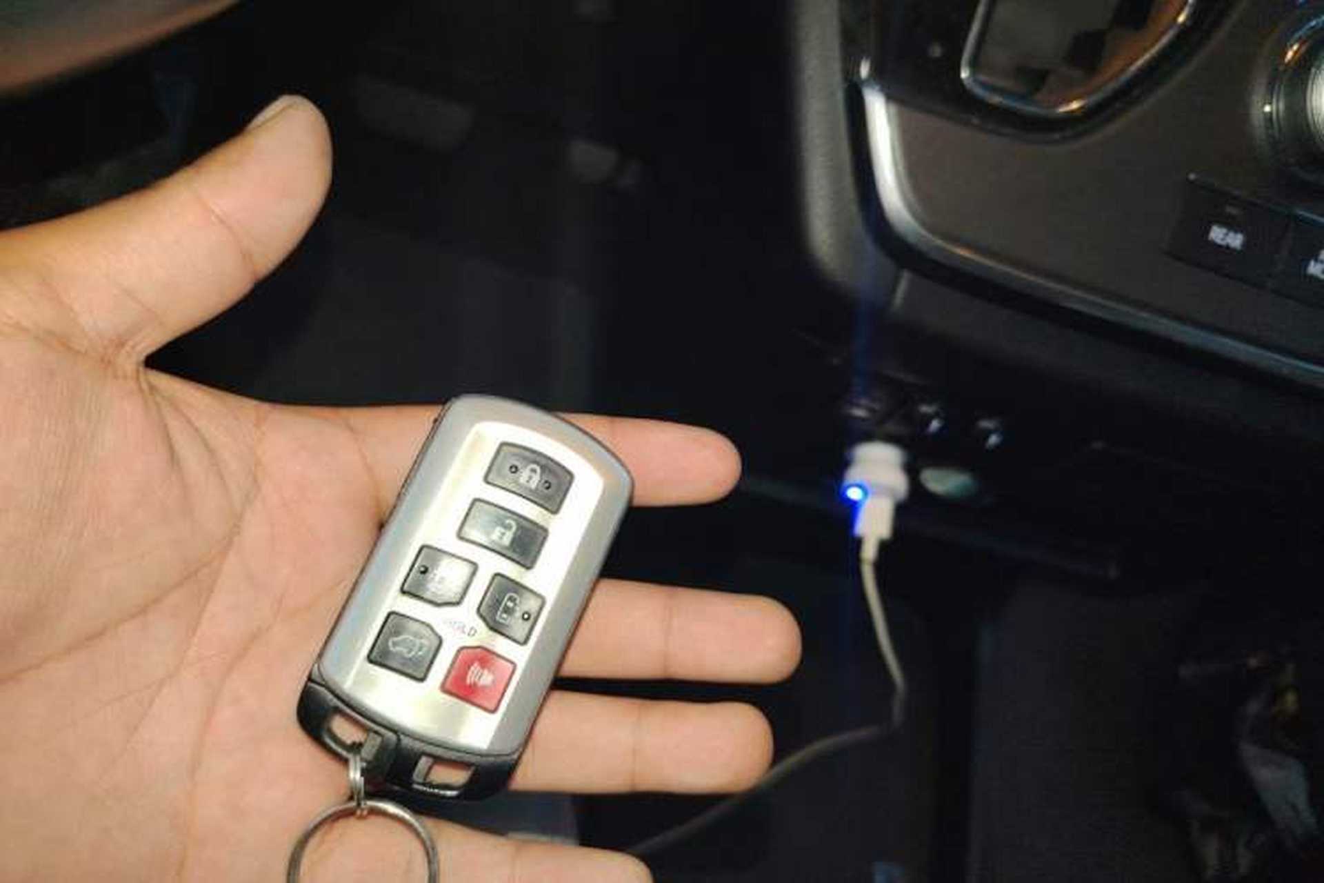 Used Toyota SIENNA  Vehicle Key