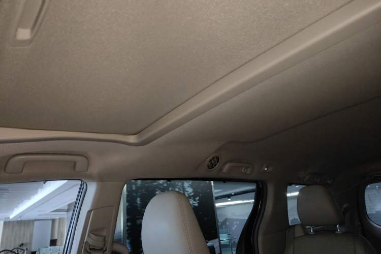 Used Toyota SIENNA 2016 3.5L Two-Wheel Drive 7-Seater Parallel Import Headliner