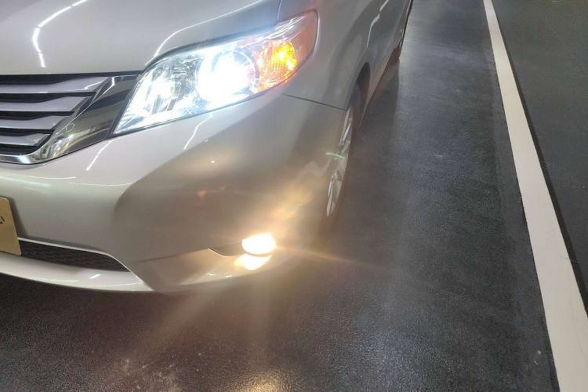 Used Toyota SIENNA 2016 3.5L Two-Wheel Drive 7-Seater Parallel Import Left Front Headlight