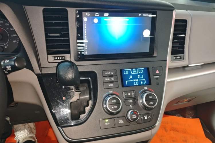 Used Toyota SIENNA 2016 3.5L Two-Wheel Drive 7-Seater Parallel Import Audio And AC Panel